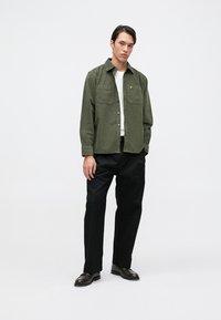 Lyle & Scott NEEDLE - Overhemd - deep depths