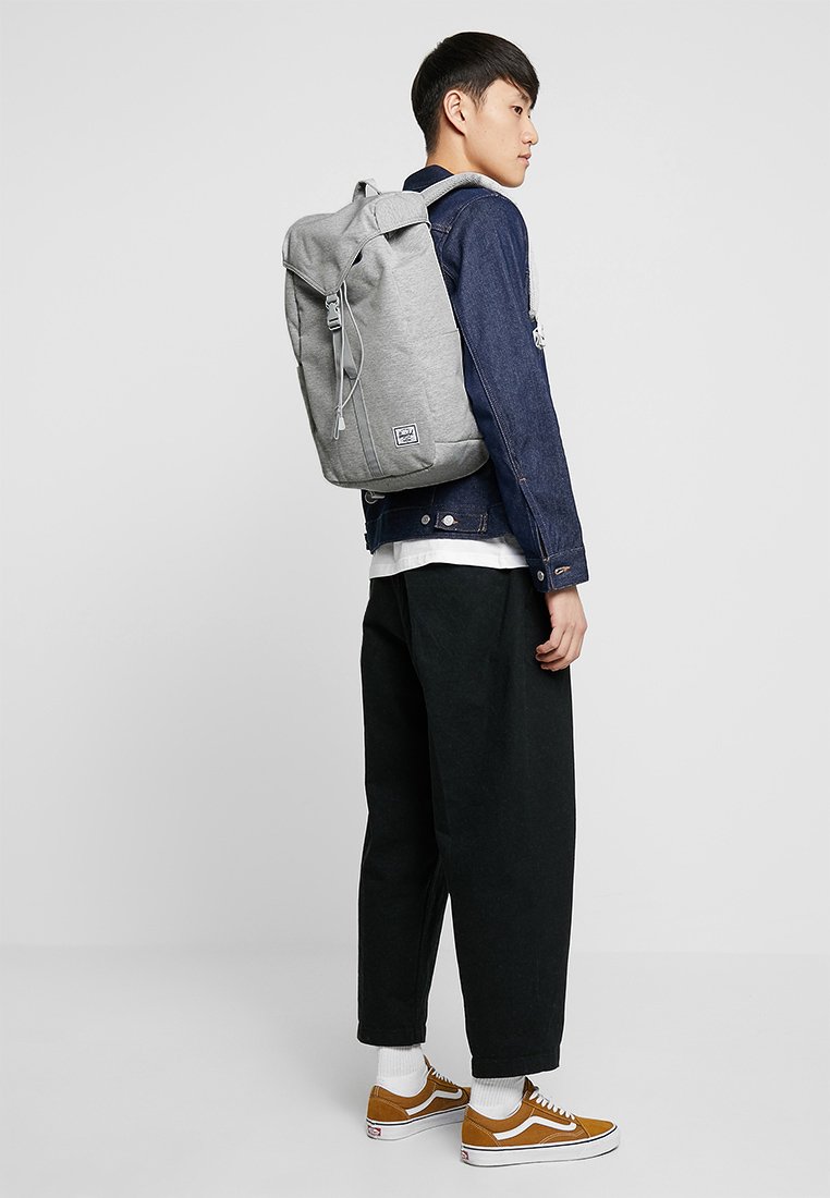 herschel thompson light