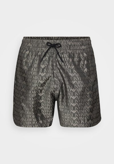 Ανδρικές μαγιό σορτς με επαναλαμβανόμενο σχέδιο σε μαύρο και γκρι με κείμενο "Emporio Armani". Διαθέτουν ελαστική μέση και κορδόνι για ασφαλή εφαρμογή.