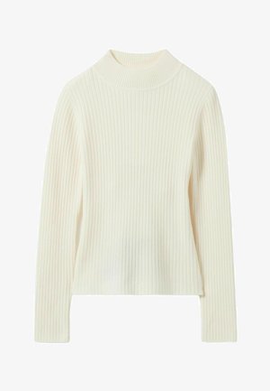 Maglione a coste color crema con maniche lunghe e un colletto rotondo leggermente rialzato.
