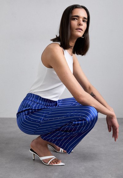 Baum und Pferdgarten NARINE - Pantaloni - mazarine blue
