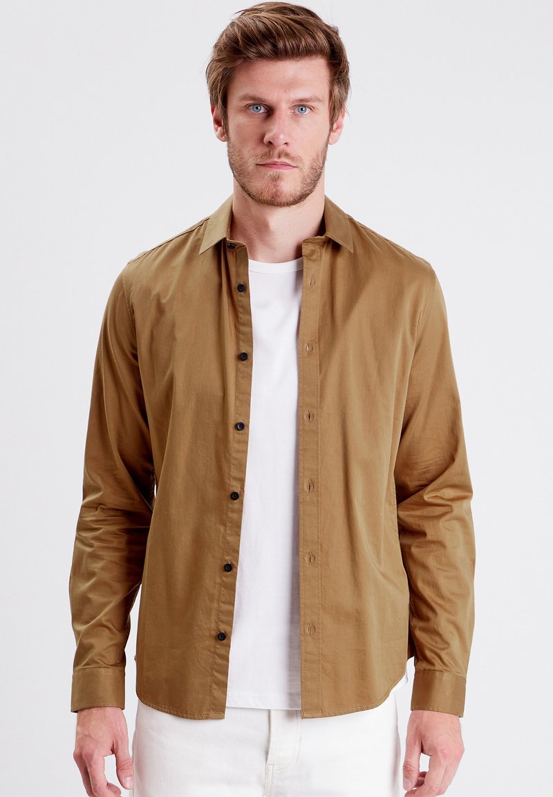 BONOBO Jeans MIT LANGEN ÄRMELN - Camicia - vert kaki