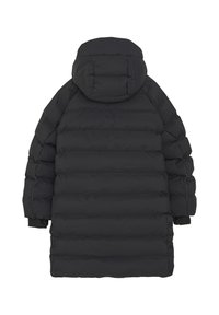 Svart puffjacka med huva, med quiltade sektioner, elastiska ärmslut och en längd som täcker höfterna för extra värme.