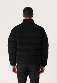 Lacoste Ziemas jaka - black