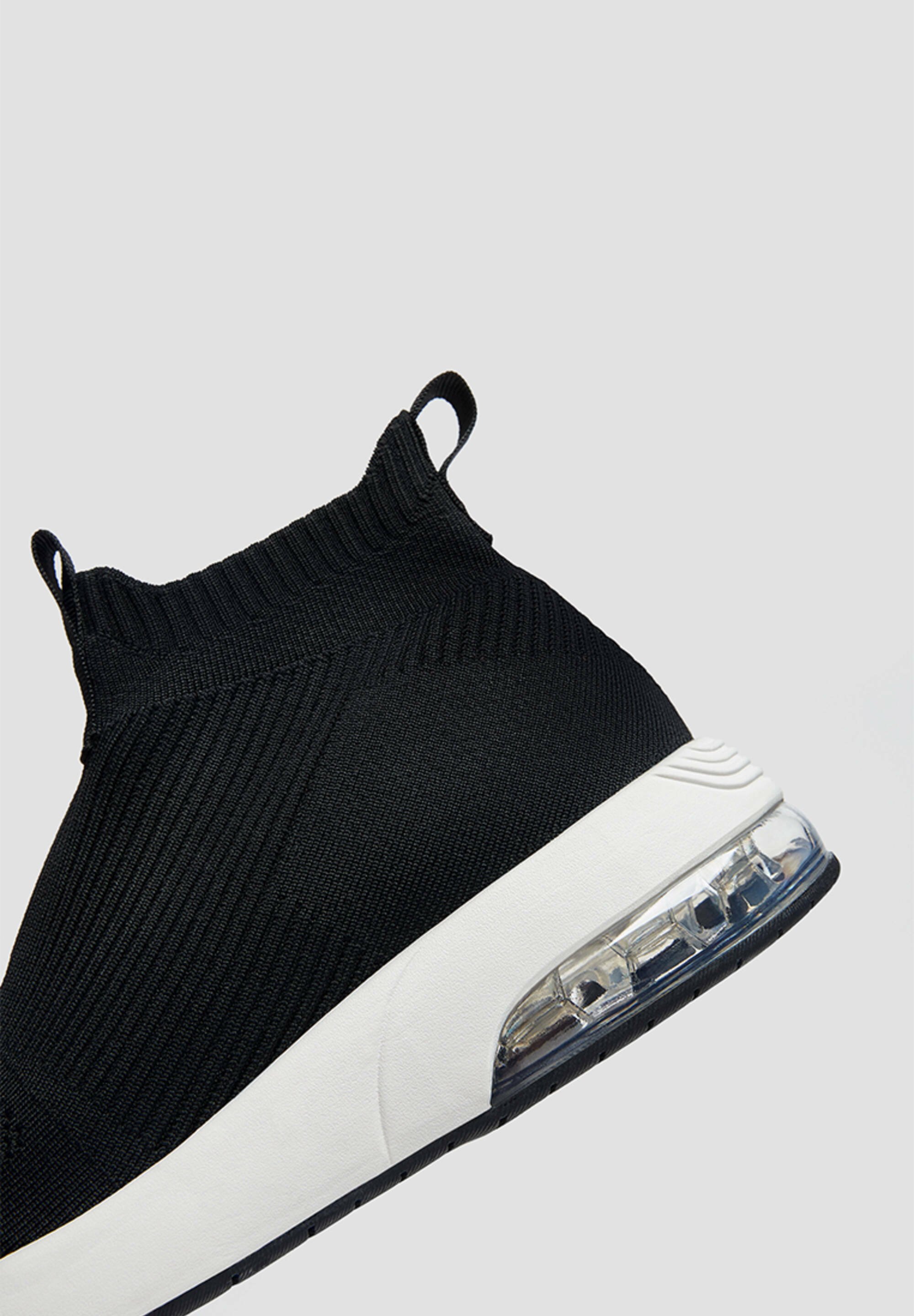 PULL\u0026BEAR Trainers - black - Zalando.de
