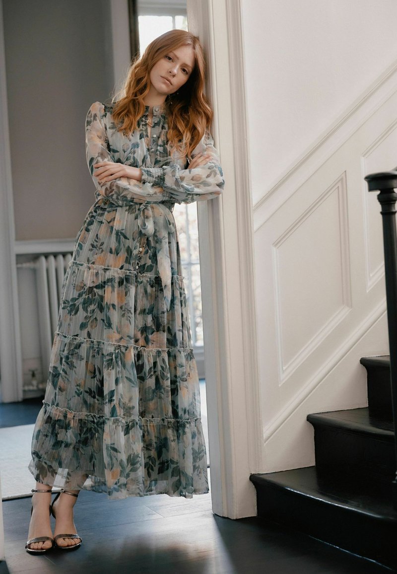 Laura Ashley REGULAR FIT - ELOWEN PEONY EID - Maxi dress - green - Zalando