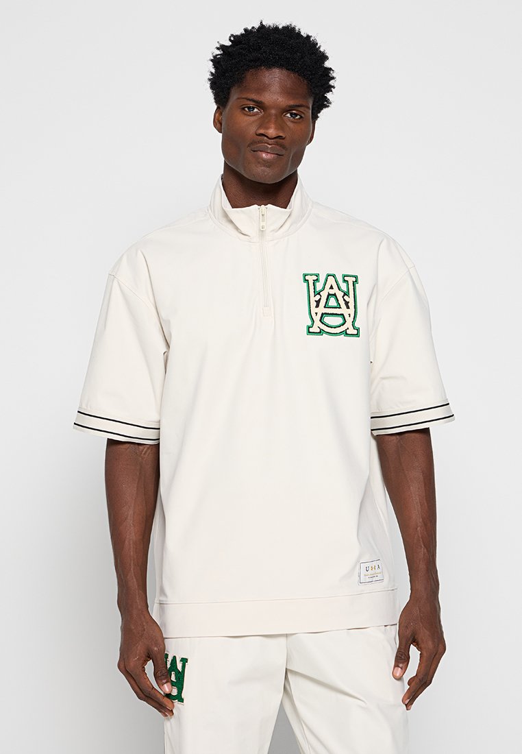 Under Armour Sweater crème