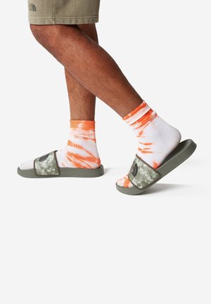 M BASE CAMP SLIDE III - Badesandale - dark green
