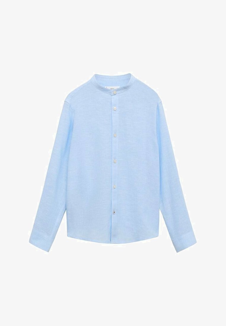 Svijetloplava košulja napravljena od lana, koja ima dugačke rukave, okrugli ovratnik i prednje zatvaranje na dugme. Glatka tekstura s opuštenim krojem.