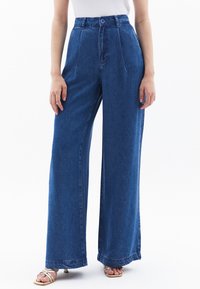 OXXO WEIT SCHWINGENDER BEINFORM - Široké džíny - rodeo blue denim
