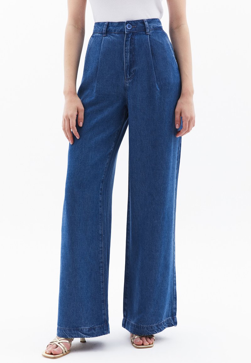 OXXO WEIT SCHWINGENDER BEINFORM - Široké džíny - rodeo blue denim