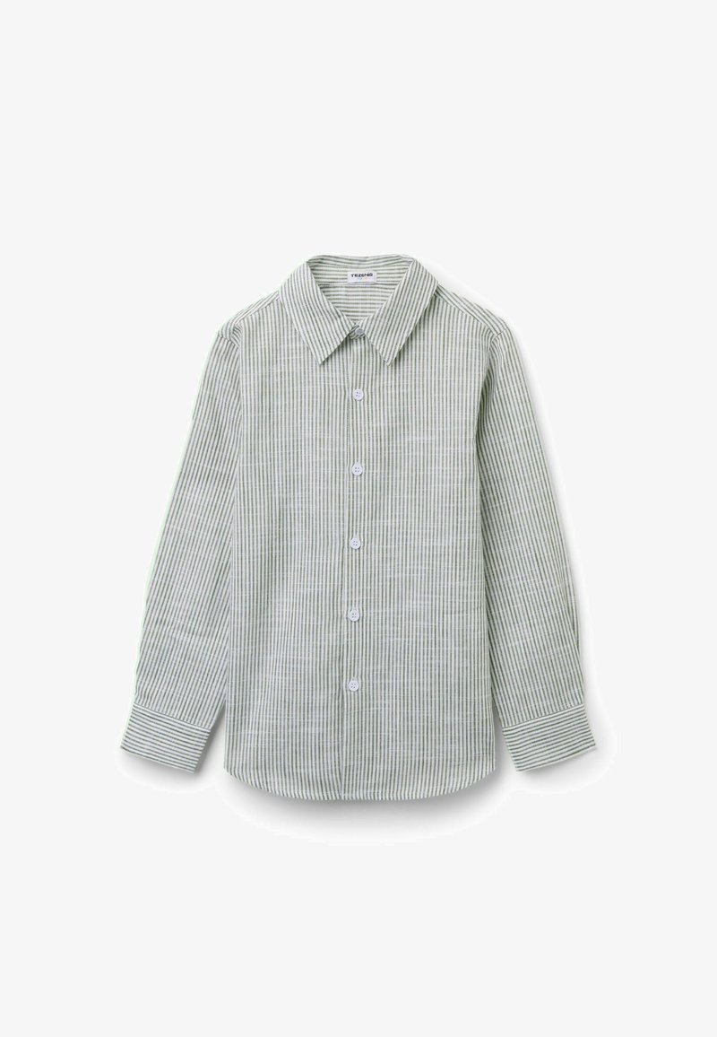 Chemise à manches longues boutonnée avec des rayures verticales grises et blanches, col pointu et poignets boutonnés, posée à plat sur un fond blanc.