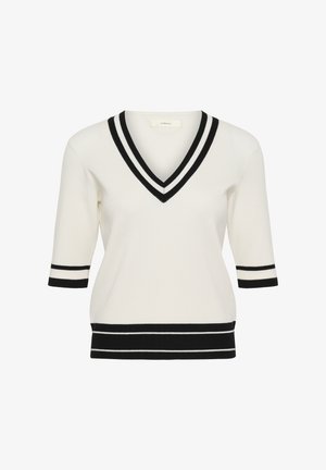 Baltas trumpomis rankovėmis megztinis su giliu V formos iškirpte, juodos dvigubos juostos prie apykaklės, rankogalių ir apatinės dalies.