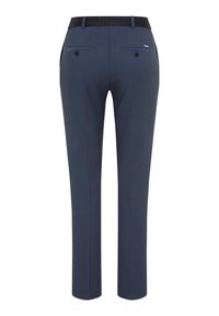 Pantalon marine à coupe ajustée, en tissu lisse, jambes droites élégantes, avec deux poches arrière à boutons et une ceinture élastique noire.