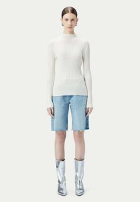 GOBI Cashmere HIGH-NECK - Strickpullover - white