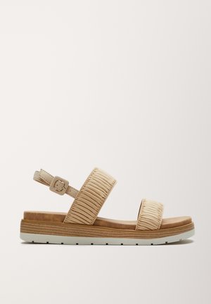 s.Oliver, Plateausandalette - red