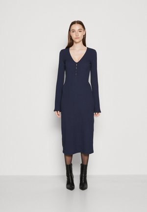 YAS YASMADRID DRESS - Denné šaty - patriot blue