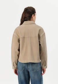 Vero Moda VMJAMIE - Sommerjakke - silver mink