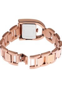 Rose gold rustfritureur med rektangulært ur, linket rem og polerede detaljer. Har en lås til sikker lukning.