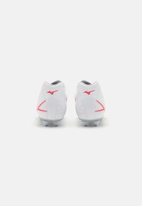 Mizuno MONARCIDA NEO III SELECT MIX - Scarpe da calcio per terreno morbido - white/radiant red