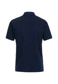 Marineblå polo shirt med et subtilt tonalt bladmønster, kortærmer og klassisk krave. Fremstillet af blødt bomuldsblandingsstof.