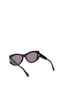 Gafas de sol de estilo cat-eye con montura de plástico negro, lentes tintados en púrpura y un diseño elegante. Cuenta con el logo en las patillas y un acabado suave y brillante.
