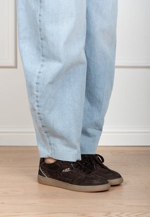 Poelman, . - Sneakers laag - brown