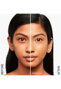 Shiseido SYNCHRO SKIN RADIANT LIFTING FOUNDATION SPF30 - Base de maquillaje - bronze