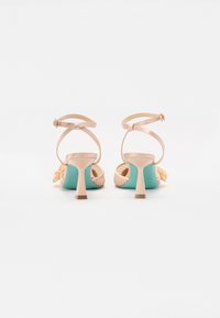 Blue by Betsey Johnson SUSIE - Klasikiniai aukštakulniai - blush