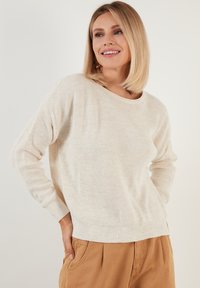 LELA Vesta - ecru