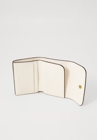 COACH ESSENTIAL CARD HOLDER WALLET - Wallet - chalk