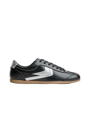 Sneakers laag - black