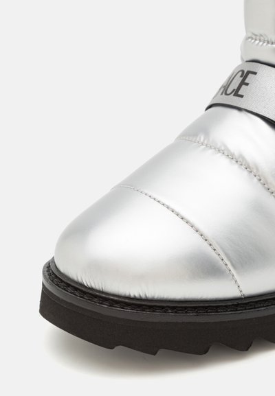 Versace BOOTIE UNISEX - Snowboots  - silver/black