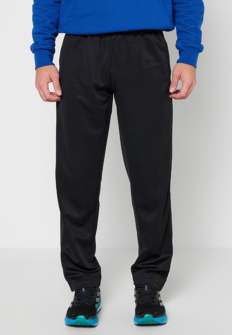 REGULAR FIT