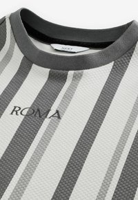 Next VERTICAL STRIPE-REGULAR FIT - T-shirts print - grey roma