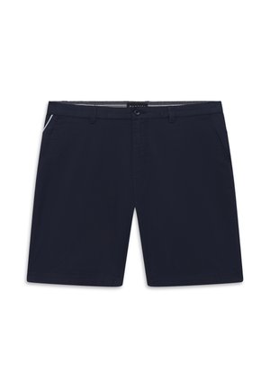 Marineblaue, maßgeschneiderte Herrenshorts mit Gürtelschlaufen, vorderer Knopfleiste, Reißverschluss und Seitentaschen, flach auf weißem Hintergrund gelegt.