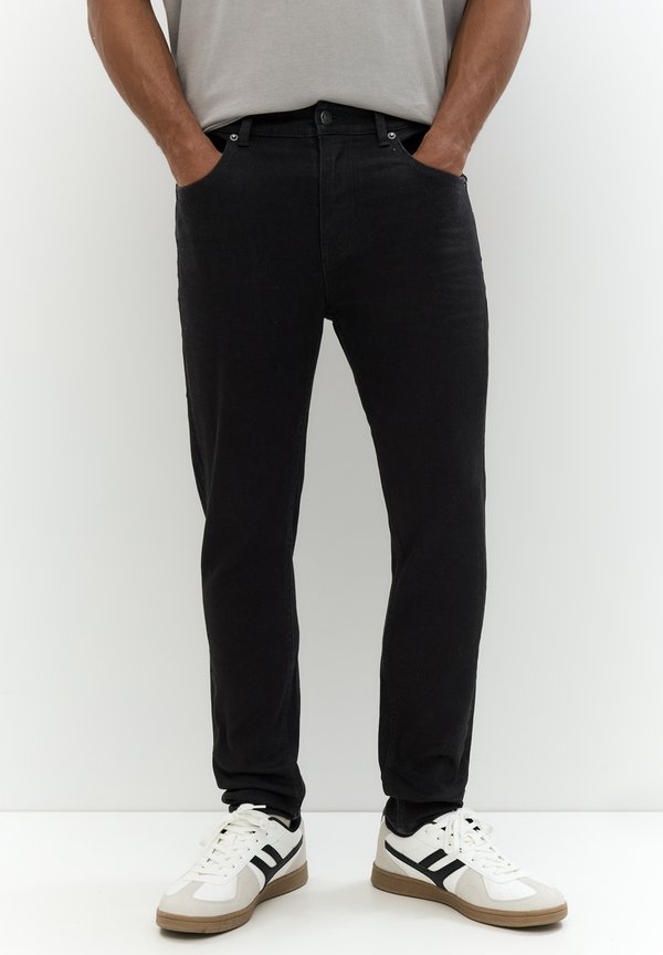 CARROT - Jeans Tapered Fit