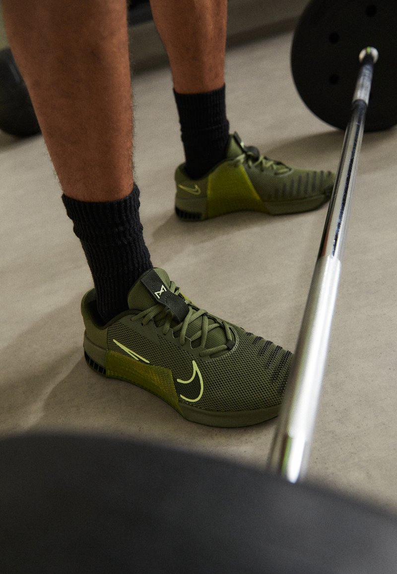 Nike metcon 3 medium olive Clearance