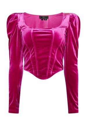 Langsleeve top in felroze fluweel met een aansluitend lijfje, vierkante halslijn en poffende schouders. Heeft verticale naaddetails.