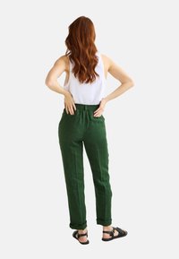 Monoprix À TAILLE SEMI-ÉLASTIQUÉE  - Pantalon classique - tourmaline