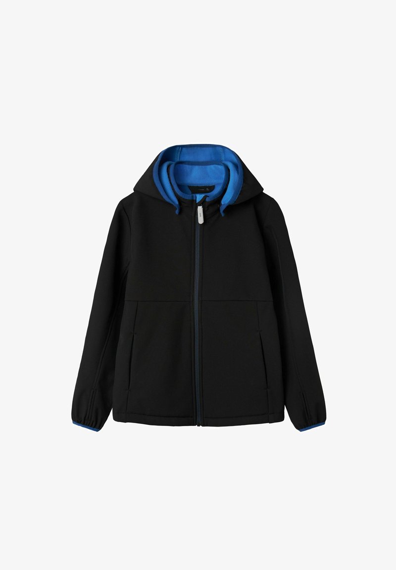 Veste noire avec une capuche bleue. Comprend une fermeture éclair à l'avant, des poches latérales et des poignets élastiques. Tissu lisse avec un design épuré.