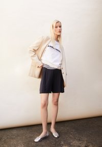 ARMEDANGELS AAREZU - Shorts - night sky