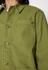 Timberland KEMPSHIRE WASHED CHORE JACKET - Sommerjakke - sphagnum