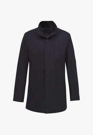 Ciemnoniebieska kurtka z wysokim kołnierzem, z guzikami z przodu i kieszenią na piersi. Wykonana z gładkiego, lekkiego materiału o minimalistycznym designie.