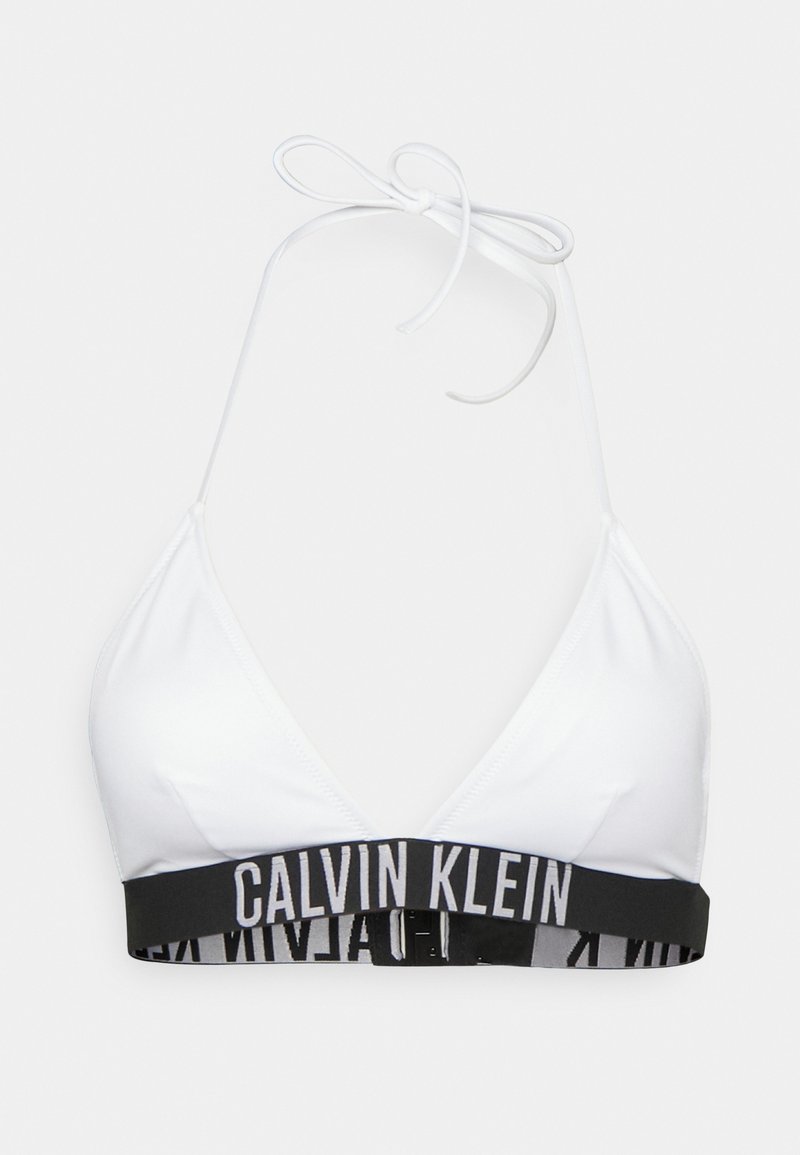 Hvit trekantet bikini-topp med tynne bindebånd og et svart elastisk bånd med merkevarenavn «CALVIN KLEIN» i hvitt foran.