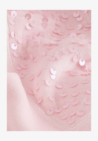 Non sélectionné, pink sequin heart