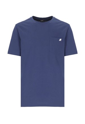 T-shirt in cotone blu navy con maniche corte, scollatura a girocollo e taschino frontale con un accento di logo bianco. Texture liscia.