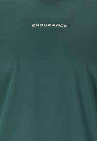 Endurance T-shirt med print - sea moss