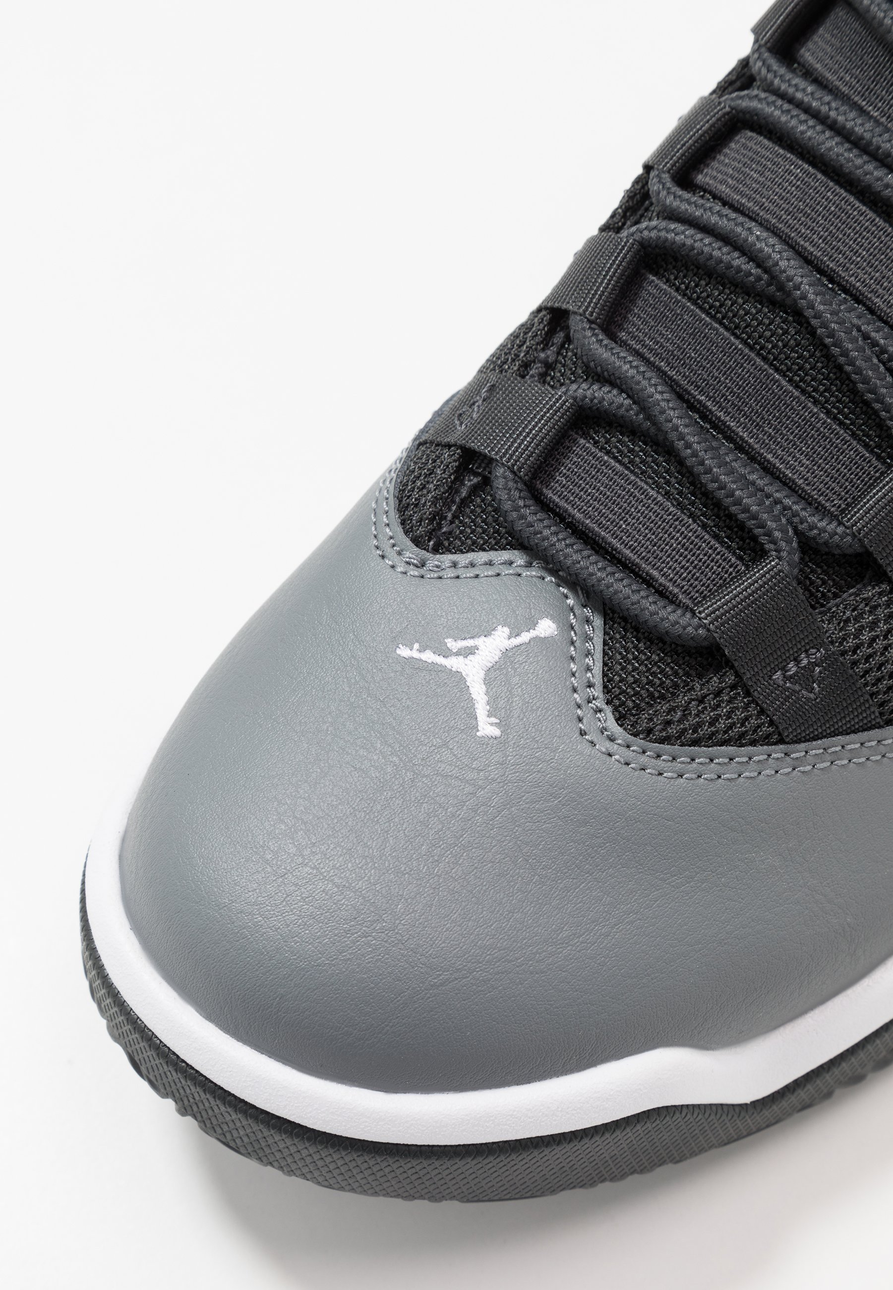 zalando jordan 1 smoke grey