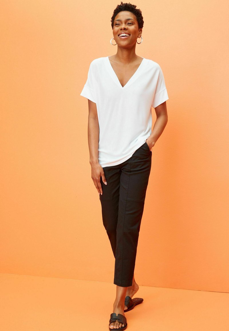 next-rich-premium-v-neck-standard-t-shirt-basic-white-wei-zalando-at